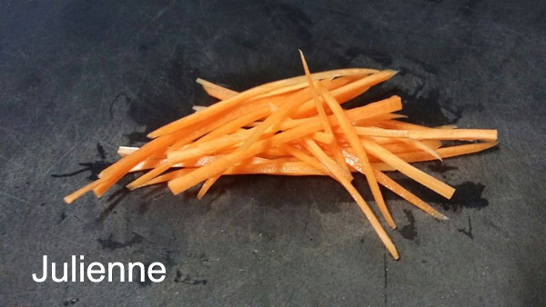 Brunoise, julienne, mirepoix: tagliare carote